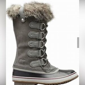 Sorel Women's Gray and Black Winter Boots Joan of arctic new condition
